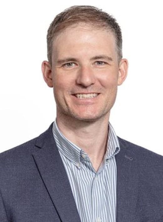 Chris Arnott